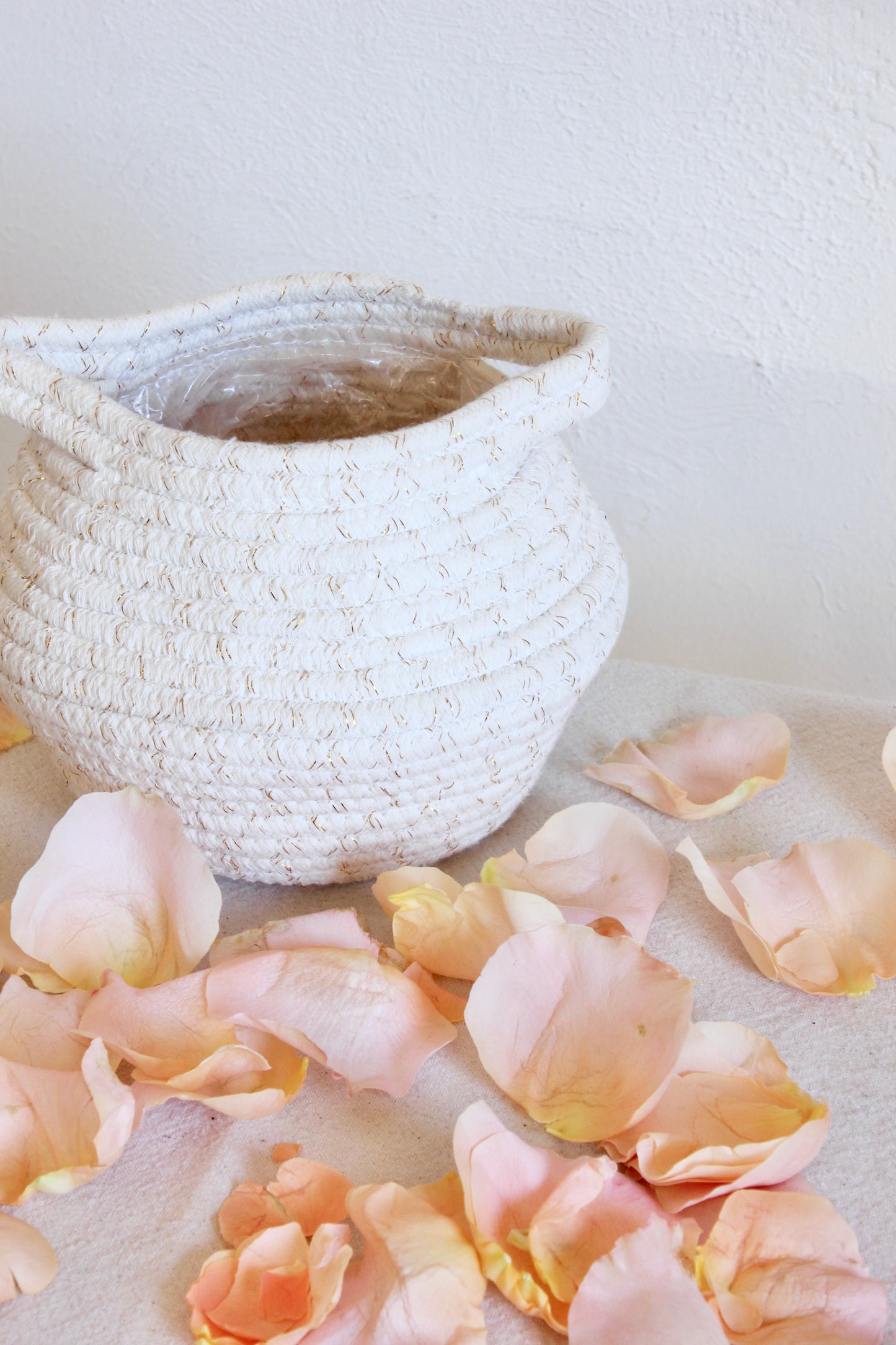 Toss Petals
