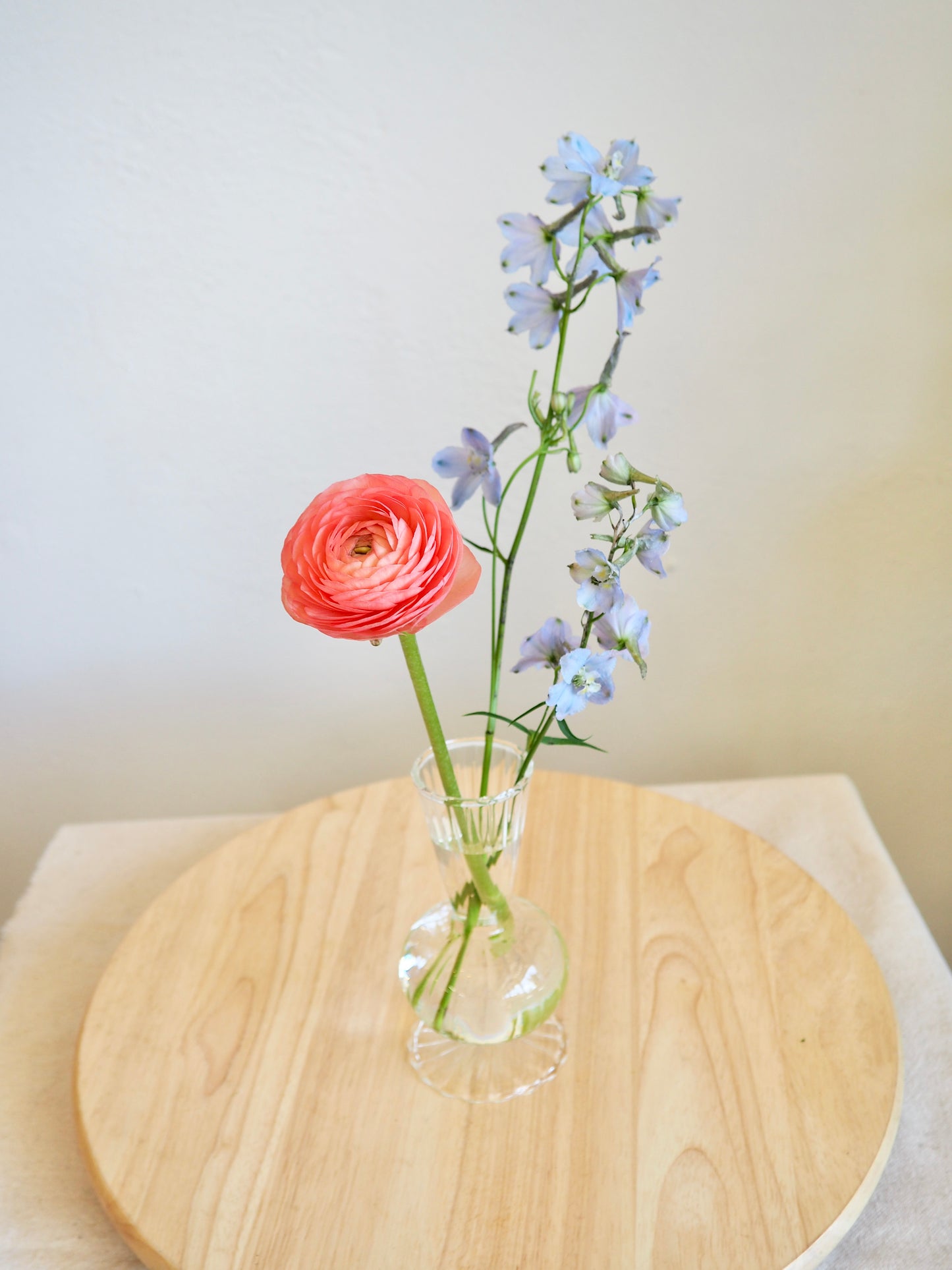 Bud vase